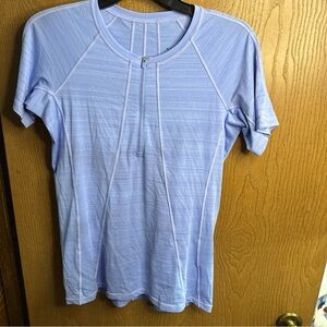 Athleta Pacifica UPF short sleeve rash guard medium lilac purple blue